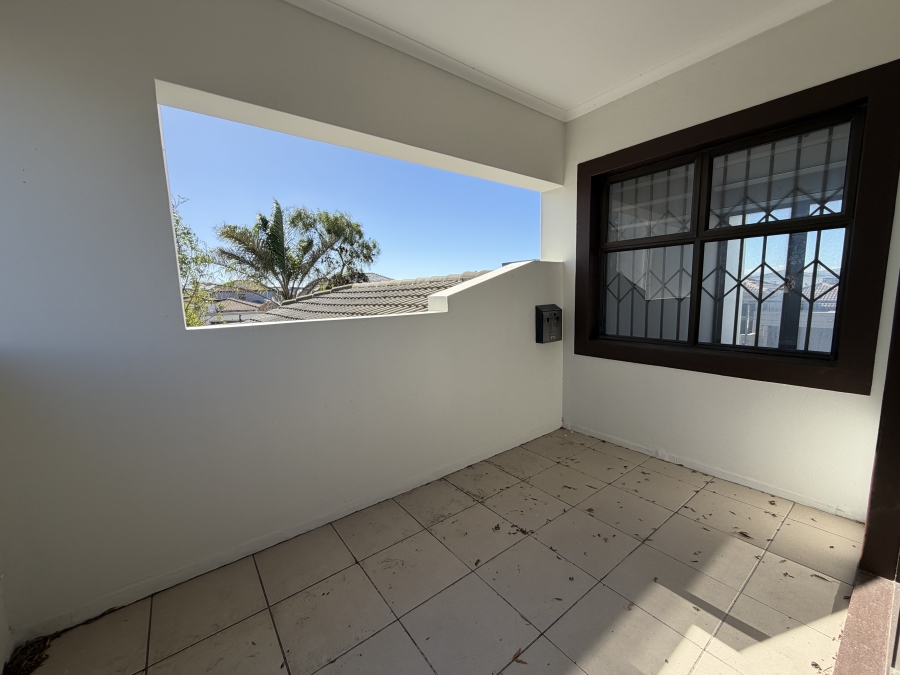 4 Bedroom Property for Sale in Parklands North Western Cape